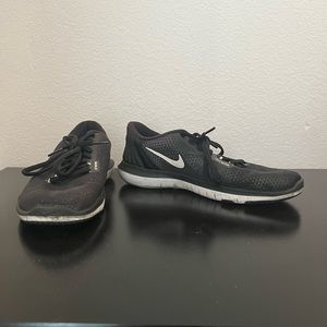Woman’s Nike lifting shoes